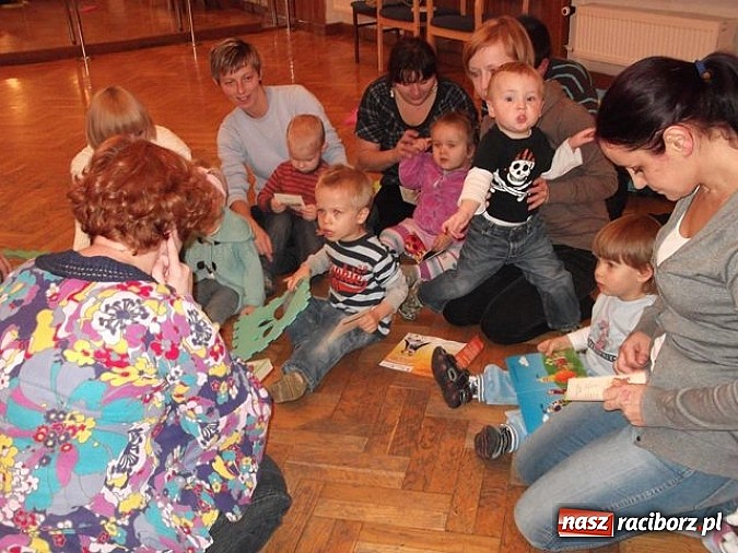 Zdjęcie w galerii na portalu naszraciborz.pl: Maluchy z Fiku-miku imprezują bez końca wiadomości z regionu