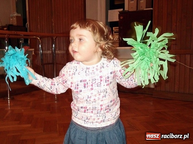 Zdjęcie w galerii na portalu naszraciborz.pl: Maluchy z Fiku-miku imprezują bez końca wiadomości z regionu