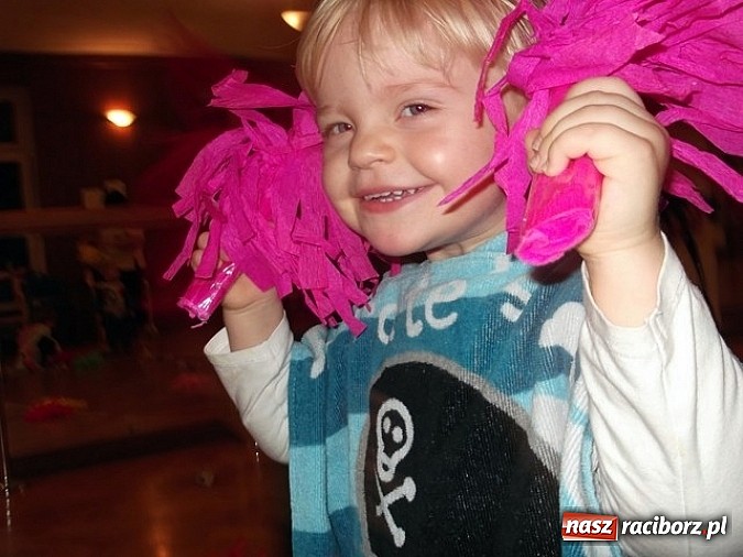 Zdjęcie w galerii na portalu naszraciborz.pl: Maluchy z Fiku-miku imprezują bez końca wiadomości z regionu