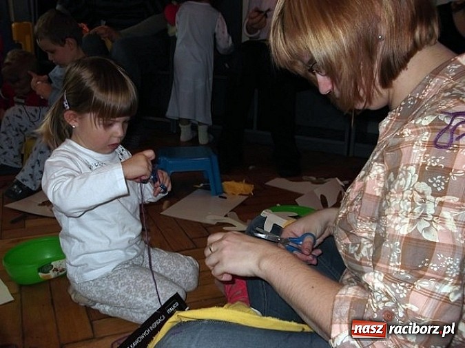 Zdjęcie w galerii na portalu naszraciborz.pl: Maluchy z Fiku-miku imprezują bez końca wiadomości z regionu