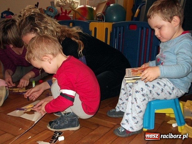 Zdjęcie w galerii na portalu naszraciborz.pl: Maluchy z Fiku-miku imprezują bez końca wiadomości z regionu