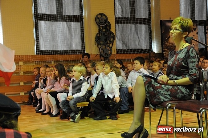 Zdjęcie w galerii na portalu naszraciborz.pl: Święto szkoły na Płoni z premierą filmu o Wałęsie wiadomości z regionu