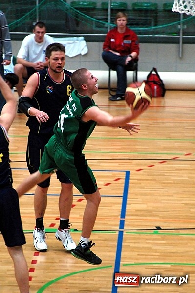 Zdjęcie w galerii na portalu naszraciborz.pl: Pierwsze postępy na półmetku rozgrywek wiadomości z regionu