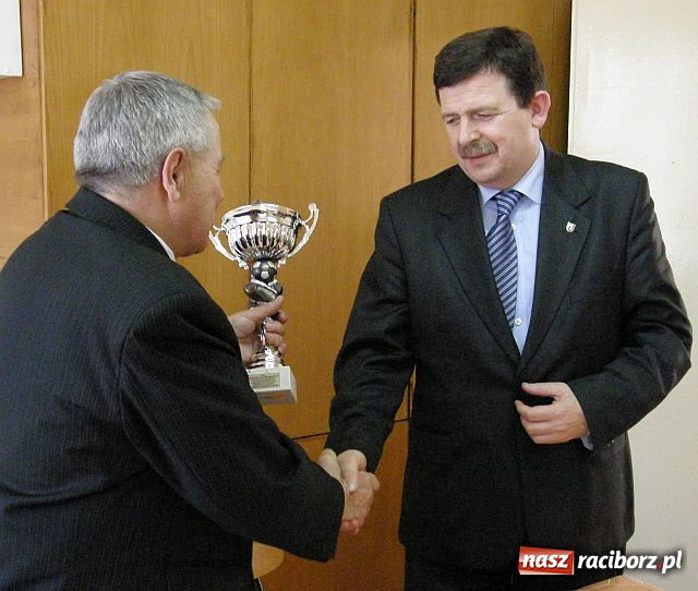 Zdjęcie w galerii na portalu naszraciborz.pl: Młodzieżowe ligi halowej piłki nożnej - podsumowane wiadomości z regionu