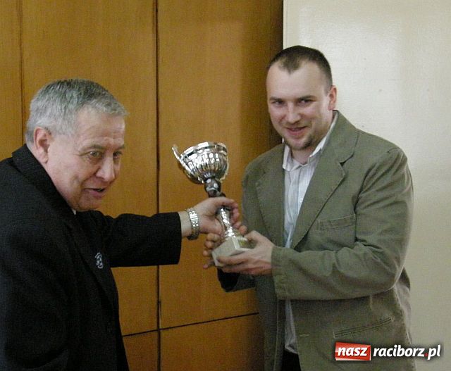 Zdjęcie w galerii na portalu naszraciborz.pl: Młodzieżowe ligi halowej piłki nożnej - podsumowane wiadomości z regionu