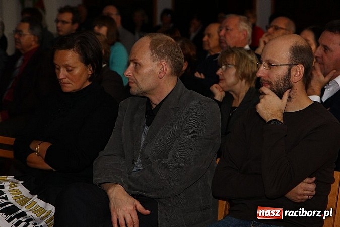 Zdjęcie w galerii na portalu naszraciborz.pl: Tajemniczy pochówek z Raciborza... wiadomości z regionu