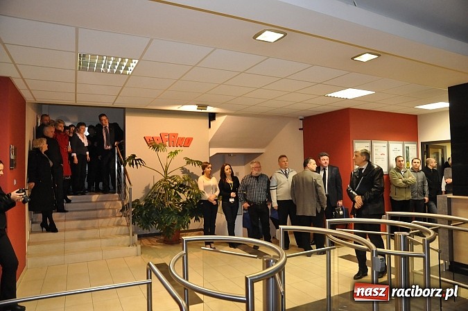 Zdjęcie w galerii na portalu naszraciborz.pl: Zarząd z prezesem Wiesławem Różackim na czele rozpoczął o 8.00 pracę w spółce wiadomości z regionu