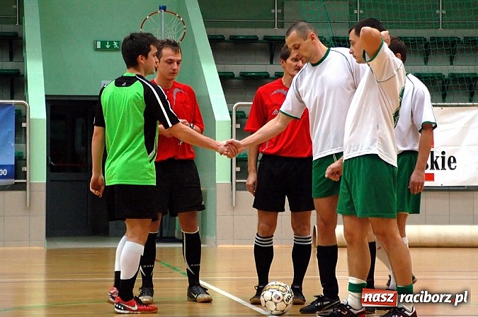 Zdjęcie w galerii na portalu naszraciborz.pl: Pędzące Byki lepsze od Xpres.pl wiadomości z regionu