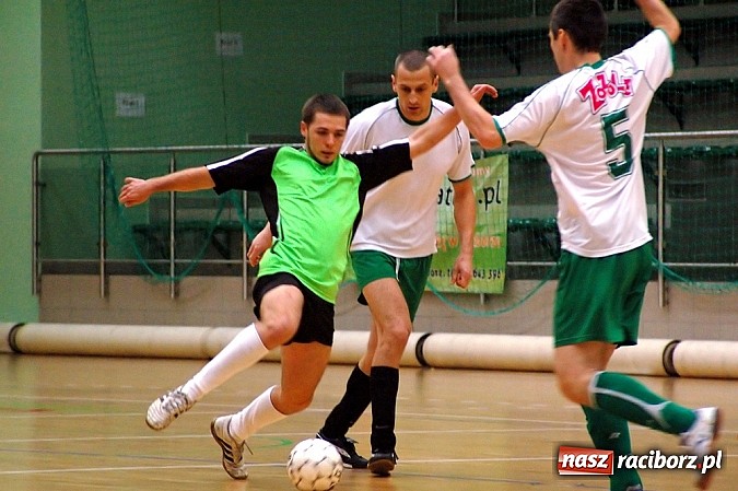 Zdjęcie w galerii na portalu naszraciborz.pl: Pędzące Byki lepsze od Xpres.pl wiadomości z regionu