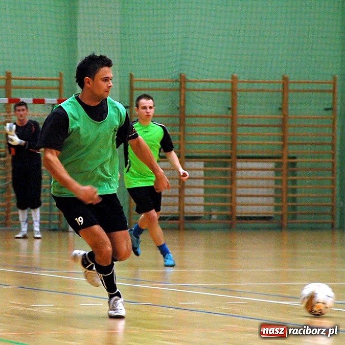 Zdjęcie w galerii na portalu naszraciborz.pl: Pędzące Byki lepsze od Xpres.pl wiadomości z regionu