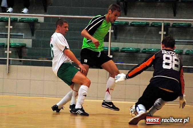 Zdjęcie w galerii na portalu naszraciborz.pl: Pędzące Byki lepsze od Xpres.pl wiadomości z regionu