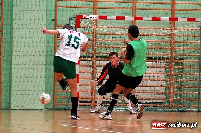 Zdjęcie w galerii na portalu naszraciborz.pl: Pędzące Byki lepsze od Xpres.pl wiadomości z regionu