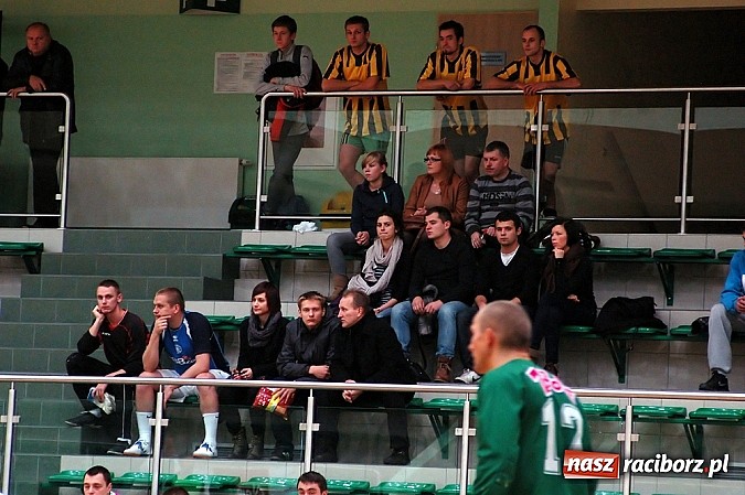 Zdjęcie w galerii na portalu naszraciborz.pl: Pędzące Byki lepsze od Xpres.pl wiadomości z regionu