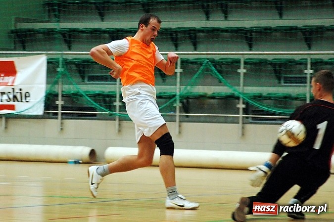 Zdjęcie w galerii na portalu naszraciborz.pl: Pędzące Byki lepsze od Xpres.pl wiadomości z regionu