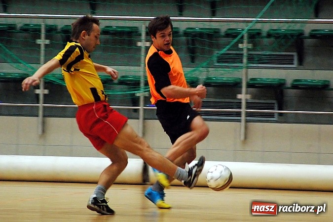 Zdjęcie w galerii na portalu naszraciborz.pl: Pędzące Byki lepsze od Xpres.pl wiadomości z regionu