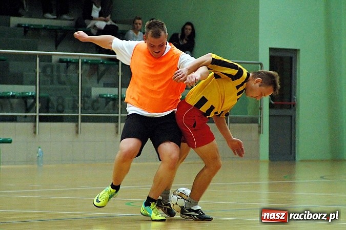 Zdjęcie w galerii na portalu naszraciborz.pl: Pędzące Byki lepsze od Xpres.pl wiadomości z regionu