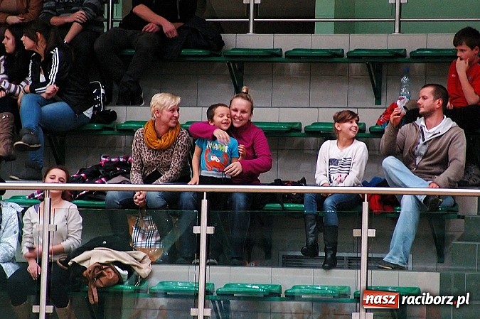 Zdjęcie w galerii na portalu naszraciborz.pl: Pędzące Byki lepsze od Xpres.pl wiadomości z regionu