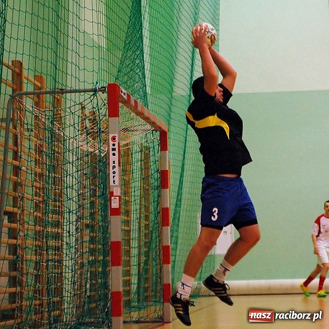 Zdjęcie w galerii na portalu naszraciborz.pl: Pędzące Byki lepsze od Xpres.pl wiadomości z regionu