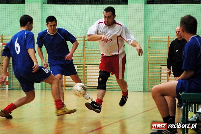 Zdjęcie w galerii na portalu naszraciborz.pl: Pędzące Byki lepsze od Xpres.pl wiadomości z regionu