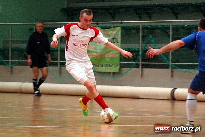 Zdjęcie w galerii na portalu naszraciborz.pl: Pędzące Byki lepsze od Xpres.pl wiadomości z regionu