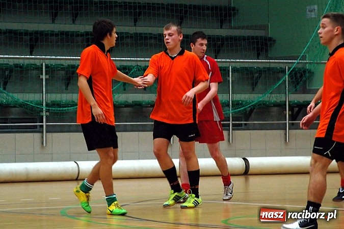 Zdjęcie w galerii na portalu naszraciborz.pl: Pędzące Byki lepsze od Xpres.pl wiadomości z regionu