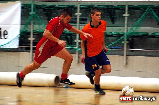 Zdjęcie w galerii na portalu naszraciborz.pl: Pędzące Byki lepsze od Xpres.pl wiadomości z regionu