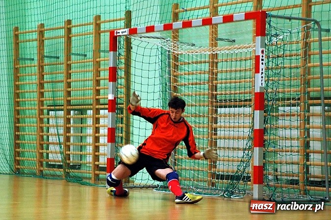 Zdjęcie w galerii na portalu naszraciborz.pl: Pędzące Byki lepsze od Xpres.pl wiadomości z regionu