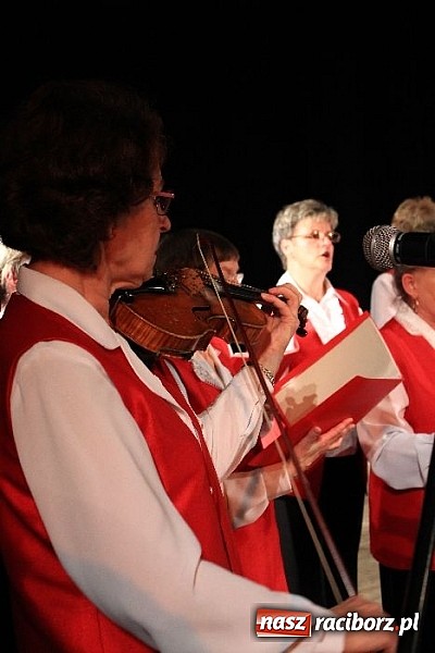 Zdjęcie w galerii na portalu naszraciborz.pl: Aktywni seniorzy świętowali w Strzesze wiadomości z regionu