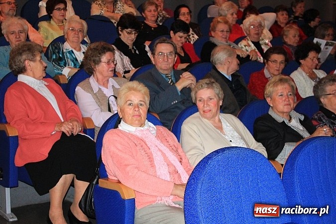 Zdjęcie w galerii na portalu naszraciborz.pl: Aktywni seniorzy świętowali w Strzesze wiadomości z regionu