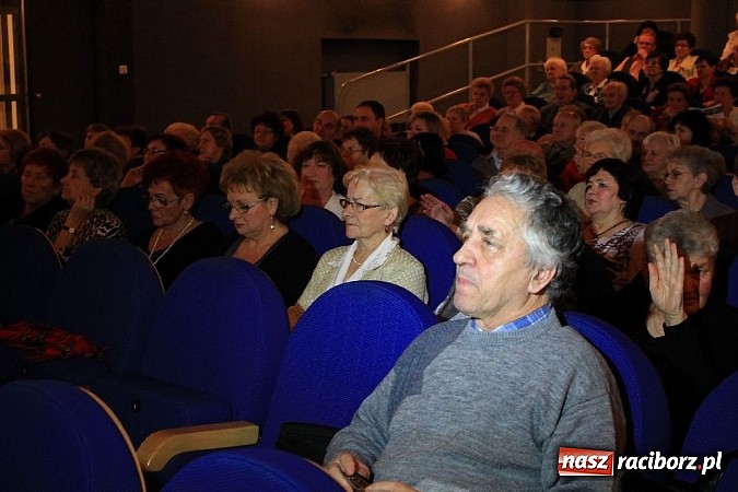 Zdjęcie w galerii na portalu naszraciborz.pl: Aktywni seniorzy świętowali w Strzesze wiadomości z regionu