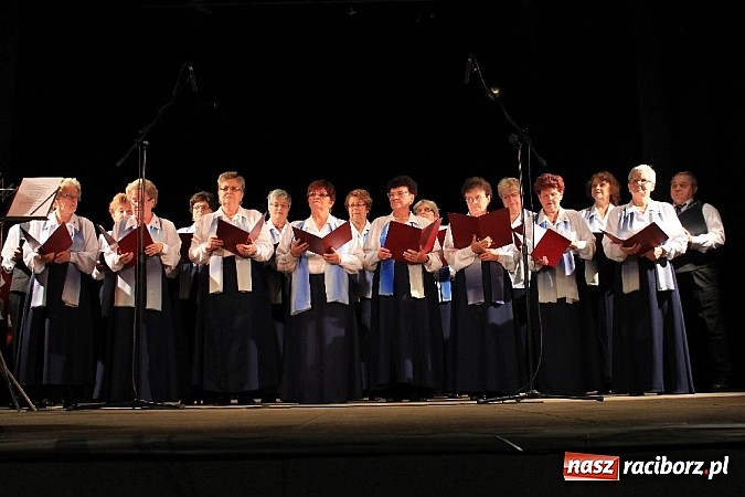 Zdjęcie w galerii na portalu naszraciborz.pl: Aktywni seniorzy świętowali w Strzesze wiadomości z regionu