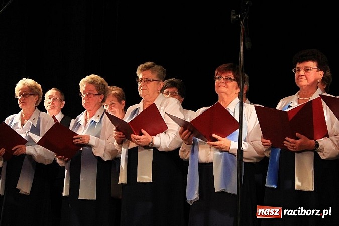 Zdjęcie w galerii na portalu naszraciborz.pl: Aktywni seniorzy świętowali w Strzesze wiadomości z regionu
