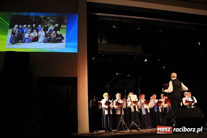 Zdjęcie w galerii na portalu naszraciborz.pl: Aktywni seniorzy świętowali w Strzesze wiadomości z regionu