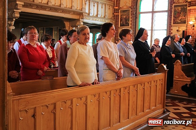 Zdjęcie w galerii na portalu naszraciborz.pl: To nie jest łatwa praca. Zawód: pracownik socjalny wiadomości z regionu