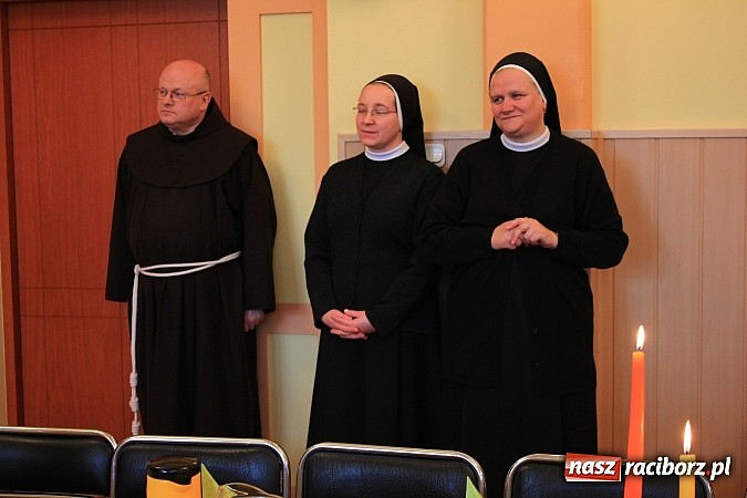 Zdjęcie w galerii na portalu naszraciborz.pl: To nie jest łatwa praca. Zawód: pracownik socjalny wiadomości z regionu