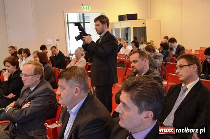 Zdjęcie w galerii na portalu naszraciborz.pl: Rewolucja śmieciowa w gminach nieunikniona i coraz bliżej wiadomości z regionu