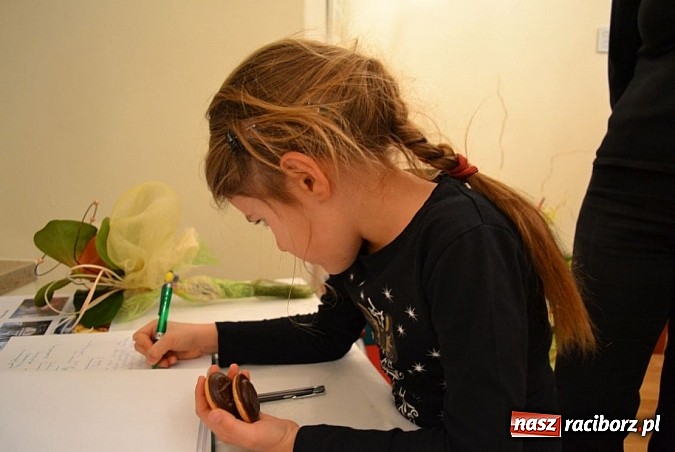 Zdjęcie w galerii na portalu naszraciborz.pl: Wernisaż malarstwa Jana Michała Stuchlego wiadomości z regionu