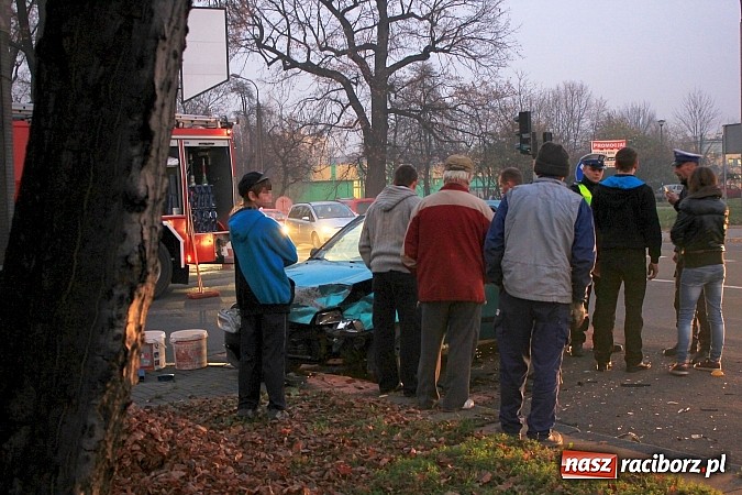 Zdjęcie w galerii na portalu naszraciborz.pl: Poważna kolizja na Armii Krajowej wiadomości z regionu