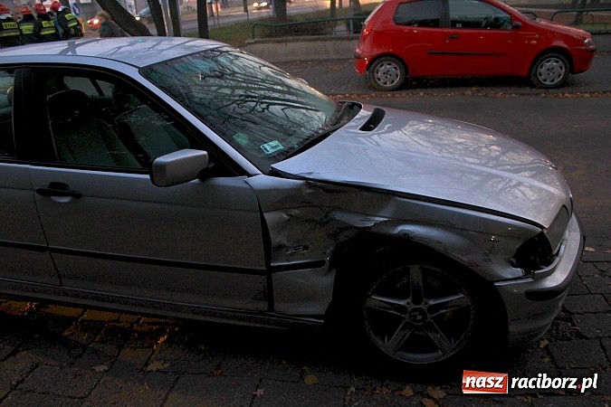 Zdjęcie w galerii na portalu naszraciborz.pl: Poważna kolizja na Armii Krajowej wiadomości z regionu