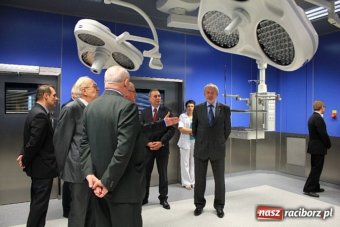 Zdjęcie w galerii na portalu naszraciborz.pl: Pokazali gościom nowe sale operacyjne wiadomości z regionu