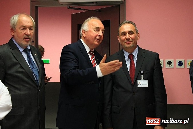 Zdjęcie w galerii na portalu naszraciborz.pl: Pokazali gościom nowe sale operacyjne wiadomości z regionu