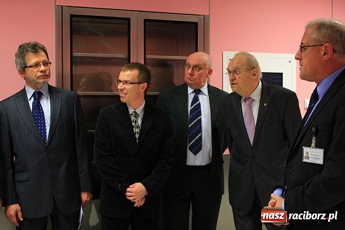 Zdjęcie w galerii na portalu naszraciborz.pl: Pokazali gościom nowe sale operacyjne wiadomości z regionu