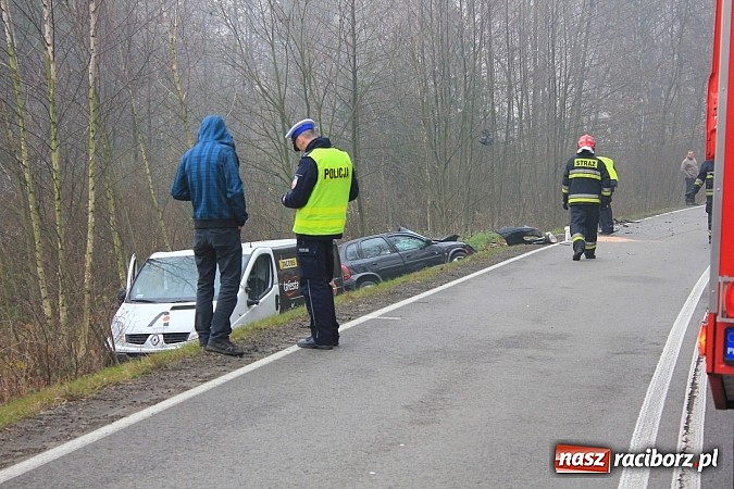 Zdjęcie w galerii na portalu naszraciborz.pl: Śmiertelny wypadek na drodze Racibórz-Szymocice. Nie żyje sołtys Nędzy wiadomości z regionu
