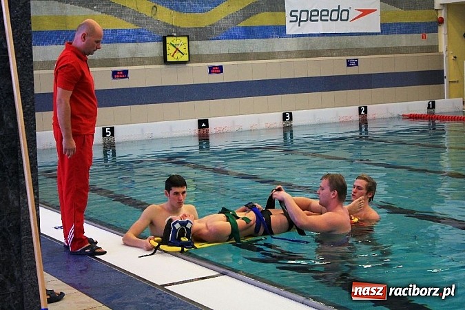 Zdjęcie w galerii na portalu naszraciborz.pl: Pokaz ratownictwa na 50-lecie WOPR wiadomości z regionu