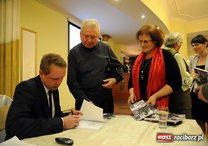 Zdjęcie w galerii na portalu naszraciborz.pl: Raum Tunskirch - nowa książka o Raciborszczyźnie w 1945 roku wiadomości z regionu