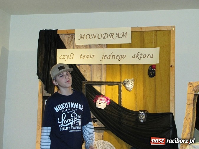 Zdjęcie w galerii na portalu naszraciborz.pl: Pokazali co potrafią. Konkurs na monodram wiadomości z regionu