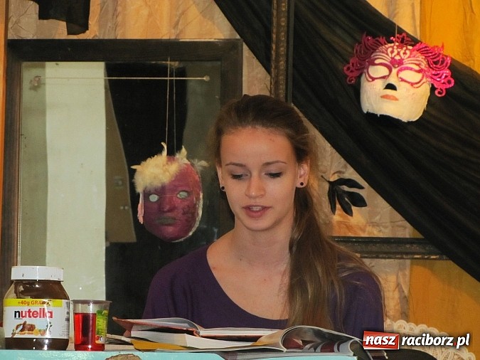 Zdjęcie w galerii na portalu naszraciborz.pl: Pokazali co potrafią. Konkurs na monodram wiadomości z regionu