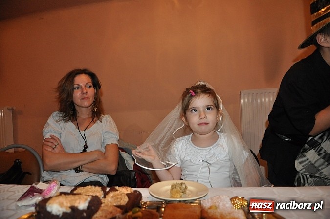 Zdjęcie w galerii na portalu naszraciborz.pl: W Krzanowicach najmłodsi bawili się na integracyjnych Andrzejkach wiadomości z regionu