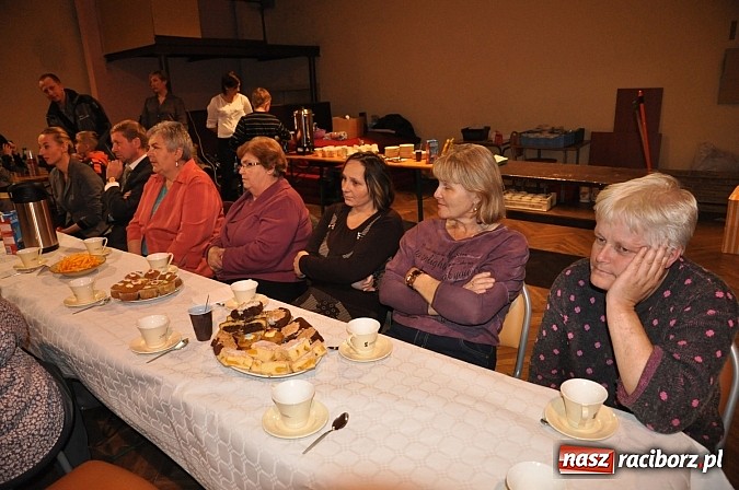 Zdjęcie w galerii na portalu naszraciborz.pl: W Krzanowicach najmłodsi bawili się na integracyjnych Andrzejkach wiadomości z regionu
