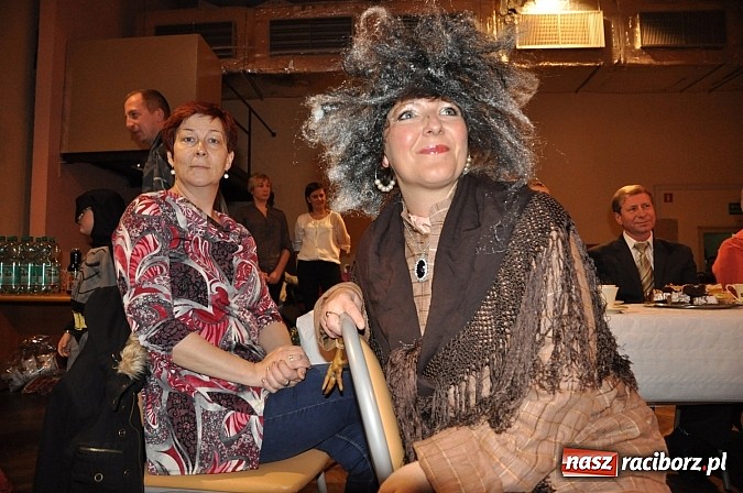 Zdjęcie w galerii na portalu naszraciborz.pl: W Krzanowicach najmłodsi bawili się na integracyjnych Andrzejkach wiadomości z regionu